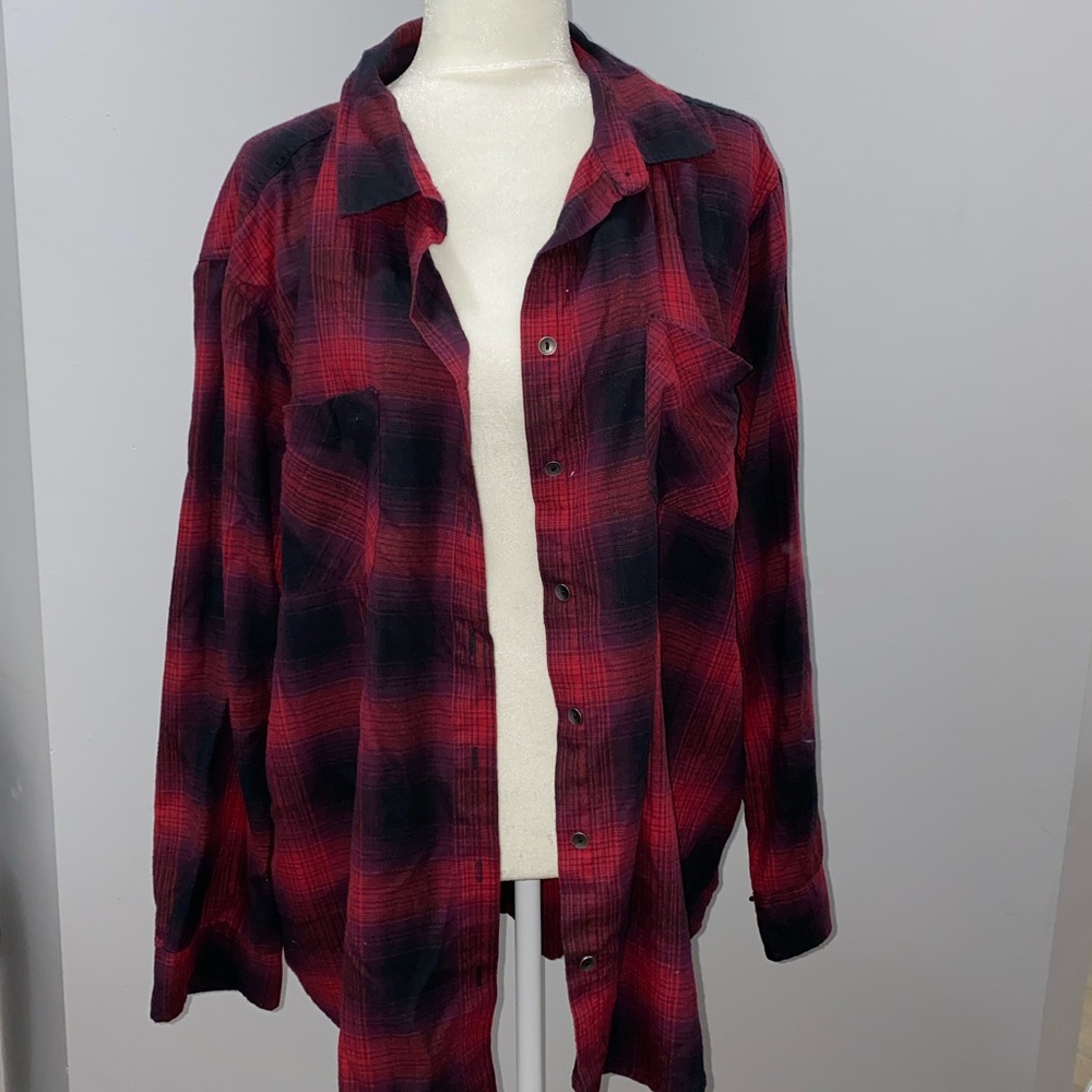 Plaid/Flannel Button Up